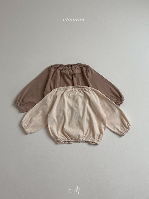 Round Eyelet Tee