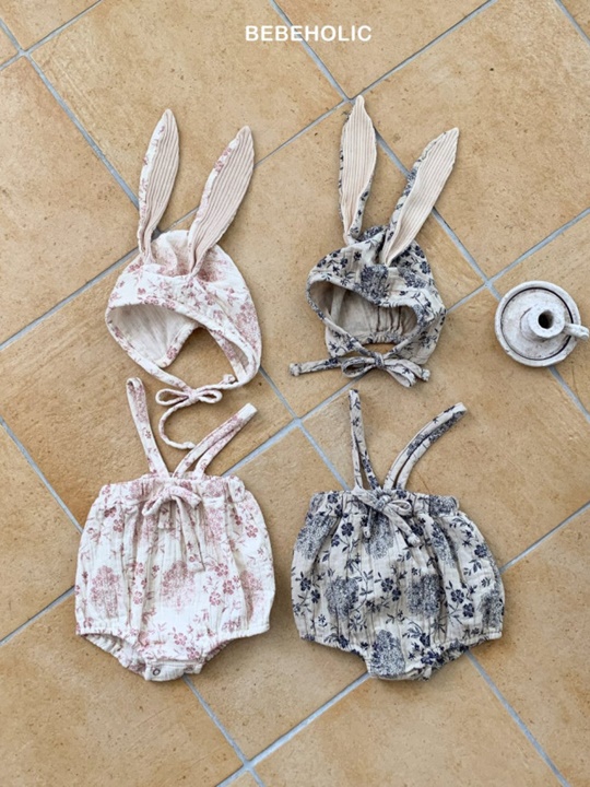 Rabbit Bonnet Bloomer Set