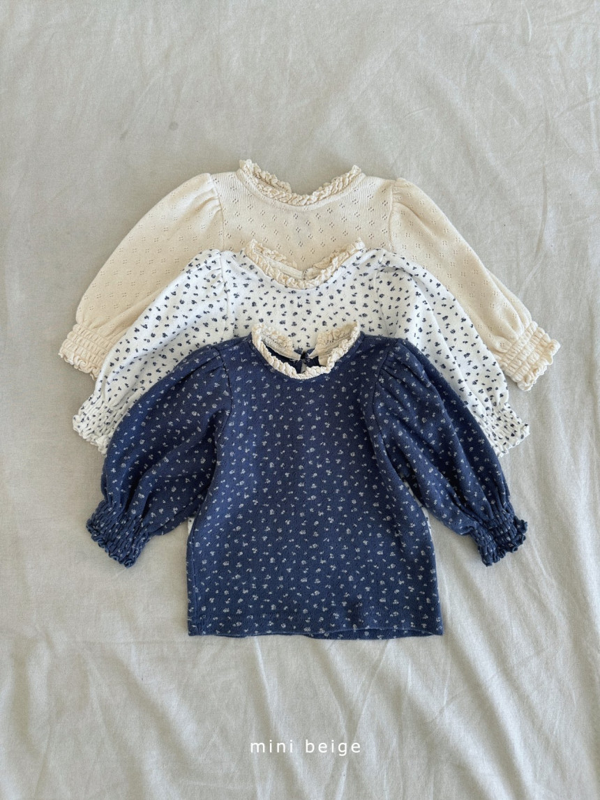 Sleeve Smocked Tee