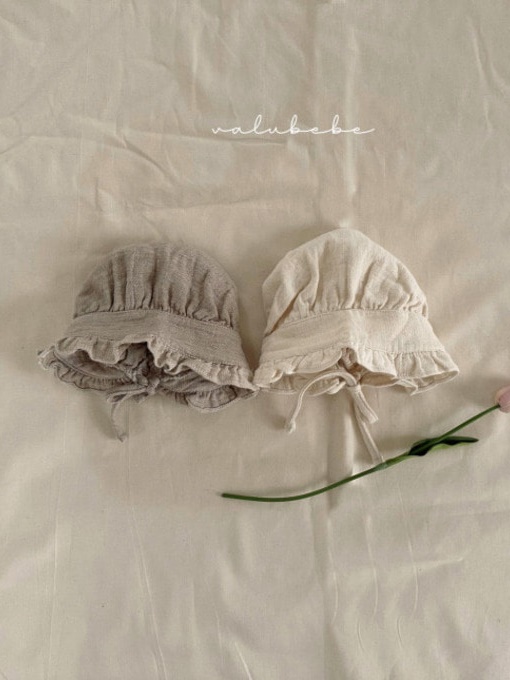 Frill Bonnet