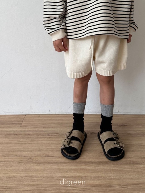 Hand Knit Half Pants