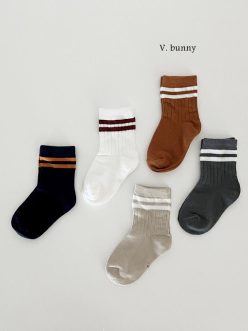 Two Lines Socks