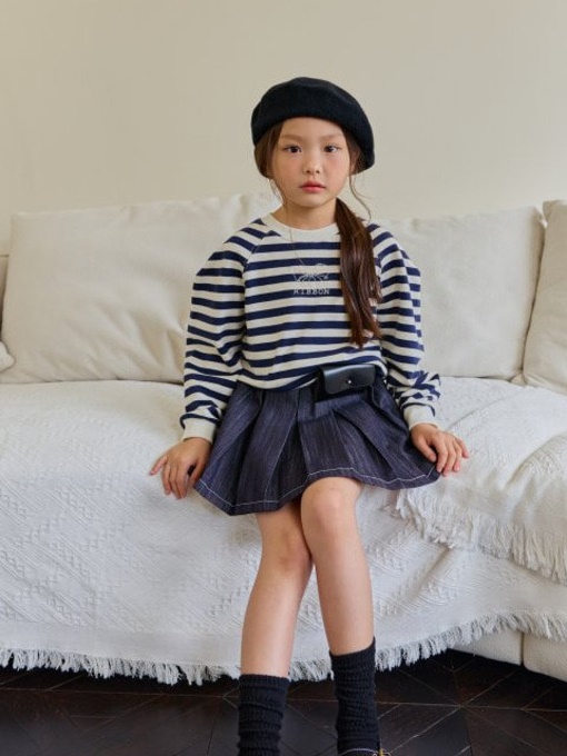 Ribbon Puff Swatshirts