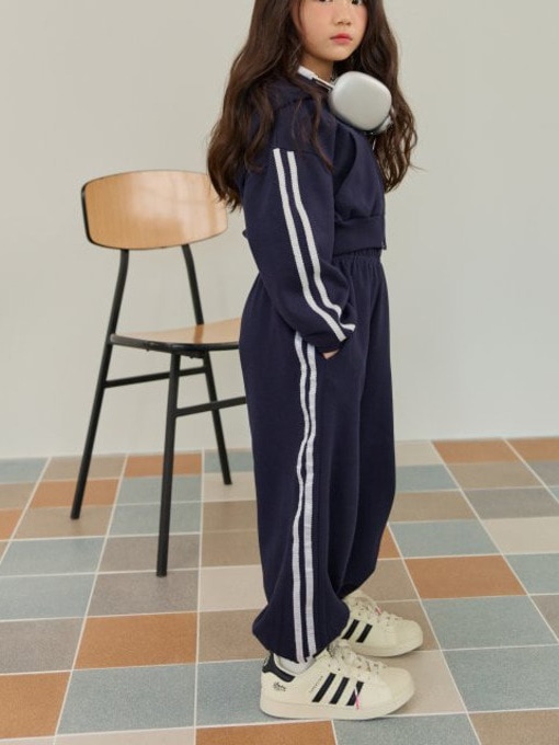 Two Lines Jogger Pants