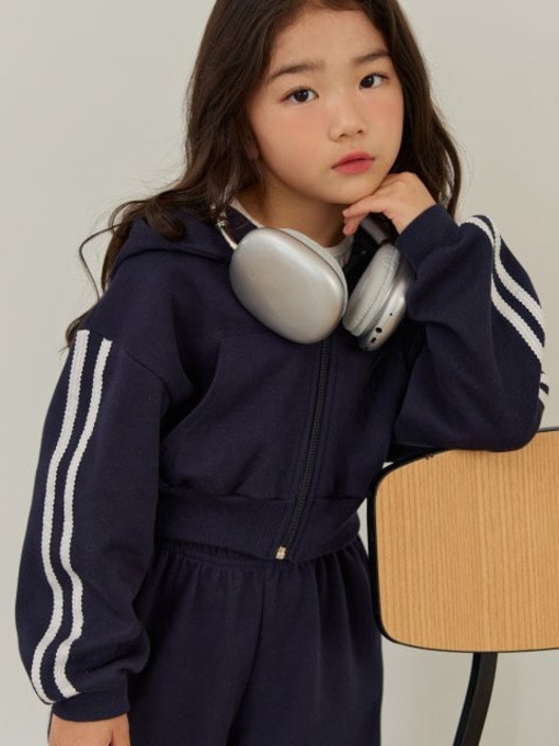 Scallop Crop Hood Zip-up