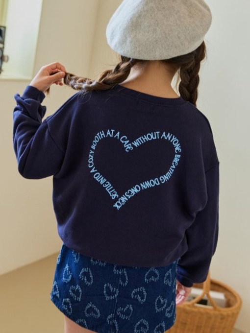 Lettering Heart Sweatshirts