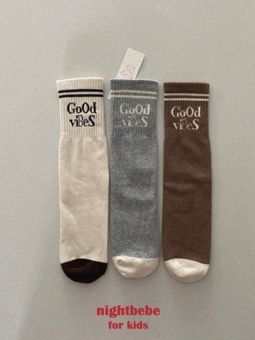 Vibe Knee Socks