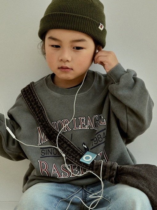 Pigment Major Sweatshirts