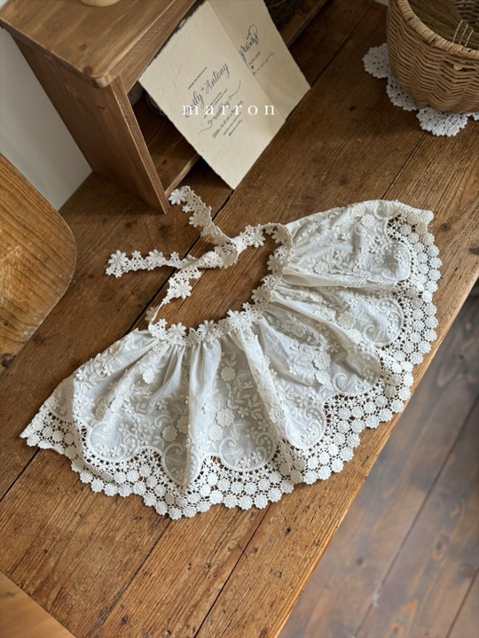 Michell Apron