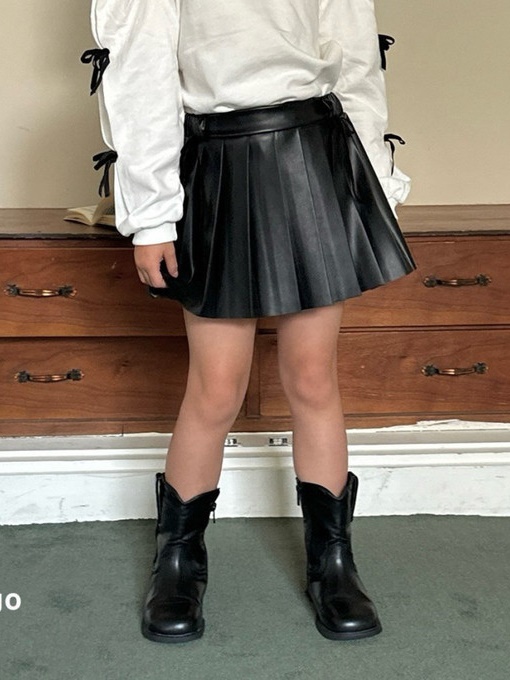 Pleats Skirt Pants
