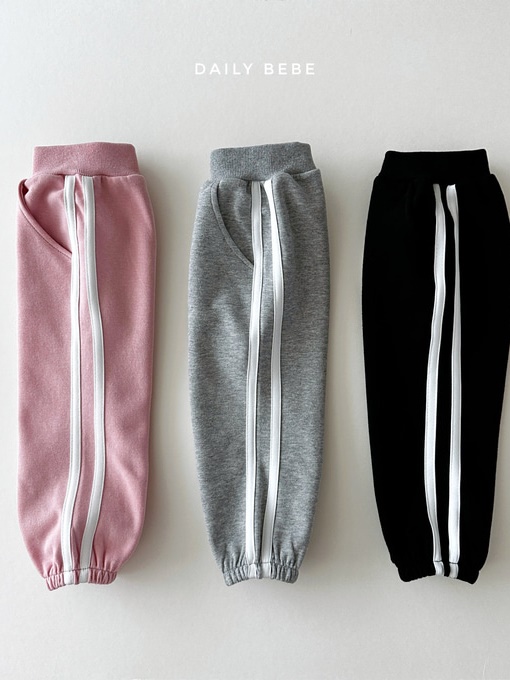 Line Tape Jogger Pants