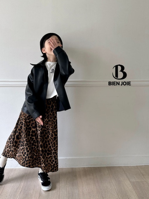 Brooze Skirt