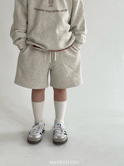 Jury Half Pants