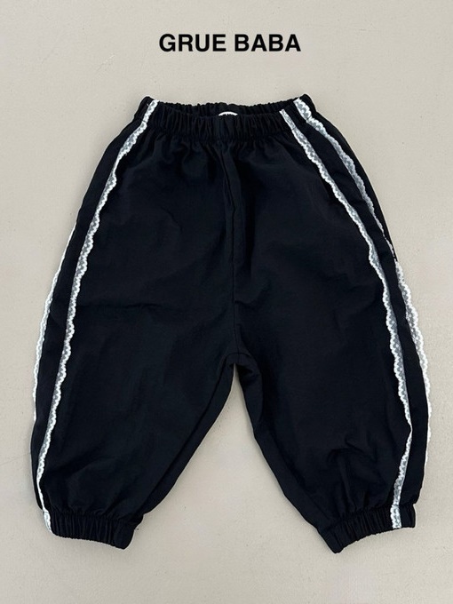 Capri Pants