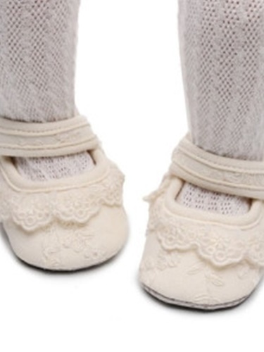 Lace Walking Slip-on