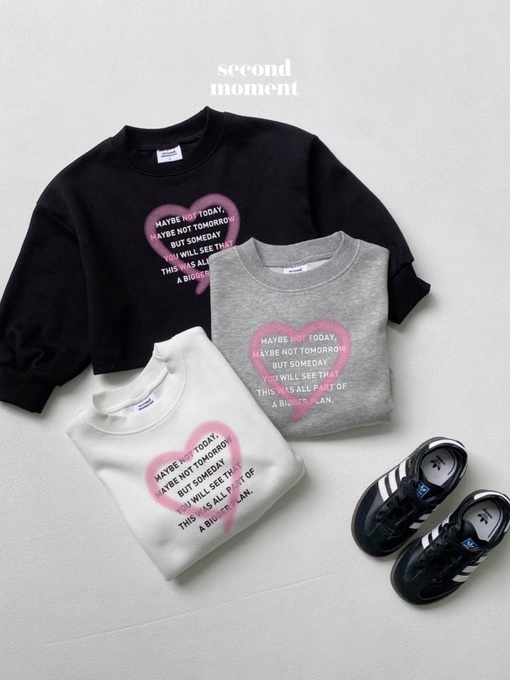 Lettering Heart Crop Tee