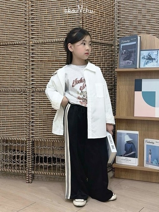 Tape Pants with Mom