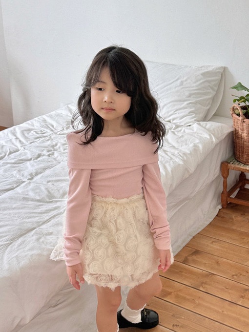 Open Shoulder Tee