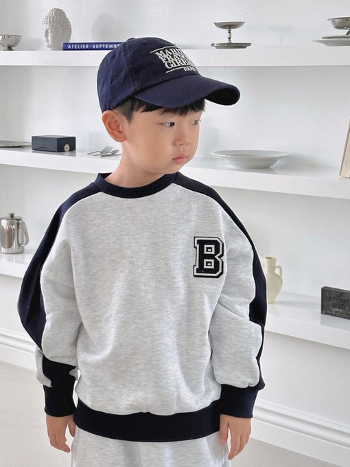 B Colored Sweatshirts