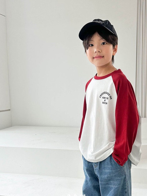 Cross Raglan Tee