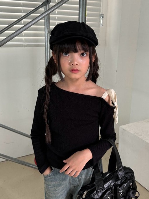 Shoulder Strap Knit Pullover