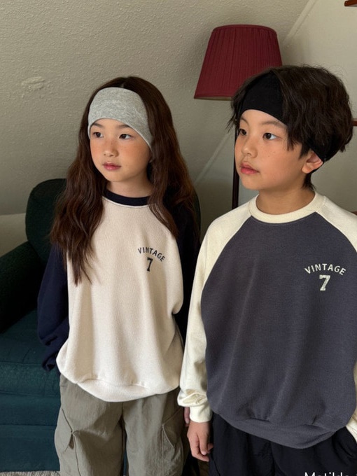 Vintage Raglan Sweatshirts