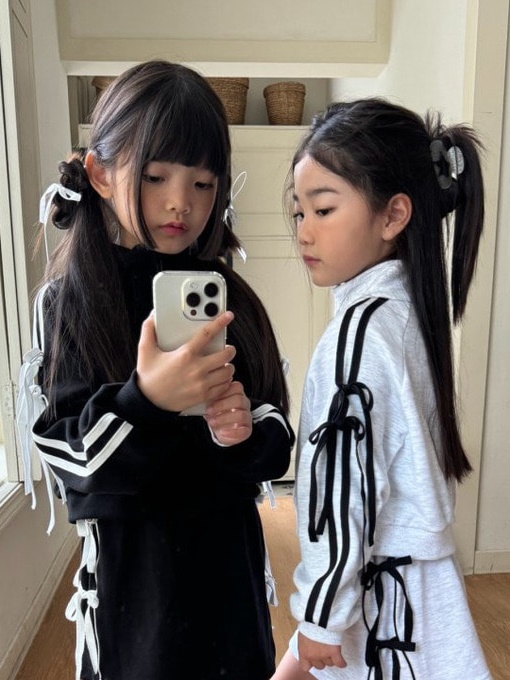 Ribbon Tape Crop Zip-up Jacket