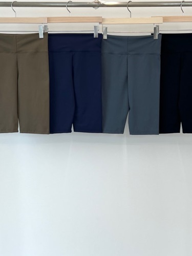 Lulu Half Leggings