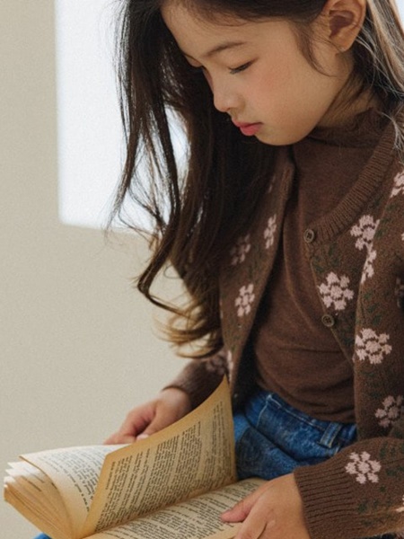 Retro Cardigan