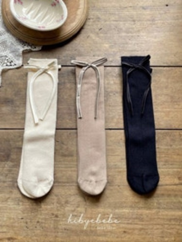 Ribbon Knee Socks