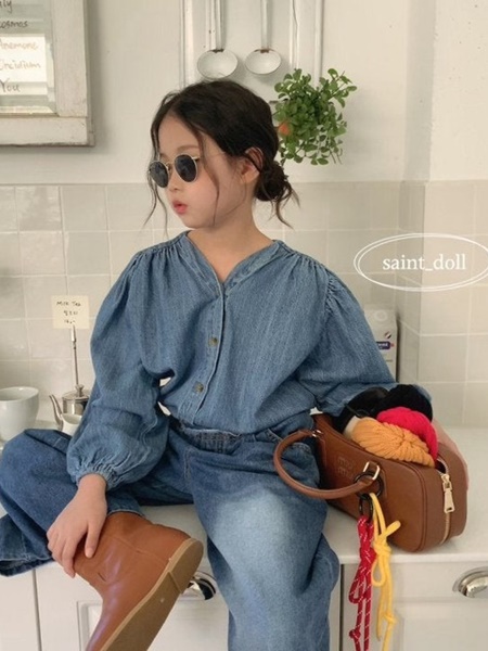Shirring Denim Blouse with Mom