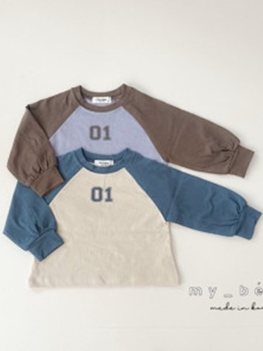 01 Raglan Tee
