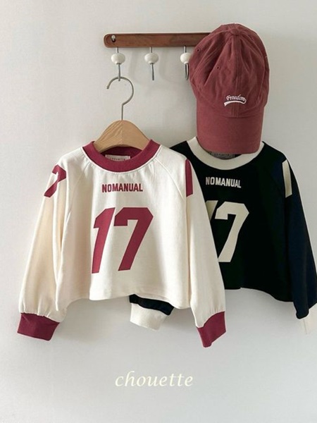17 Raglan Tee