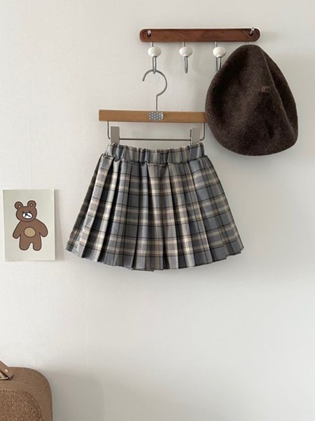 Chester Pleats Skirt