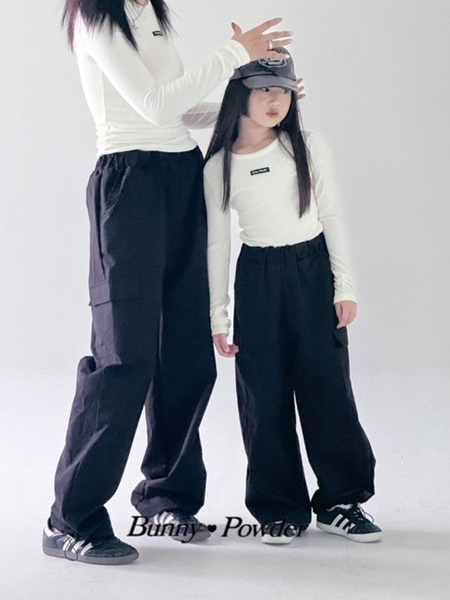 Mini Cargo Pants with Mom