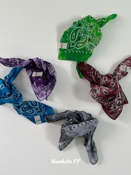 Pigment Scarf