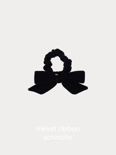 Velvet Ribbon Scrunch