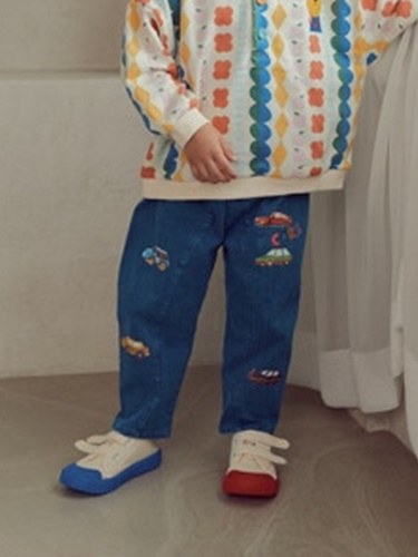 Leo Car Jeans