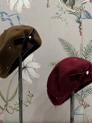 Twinkle Ribbon Beret