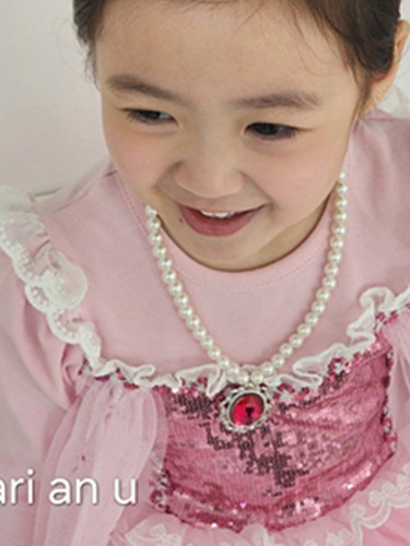 Snow Flower Necklace