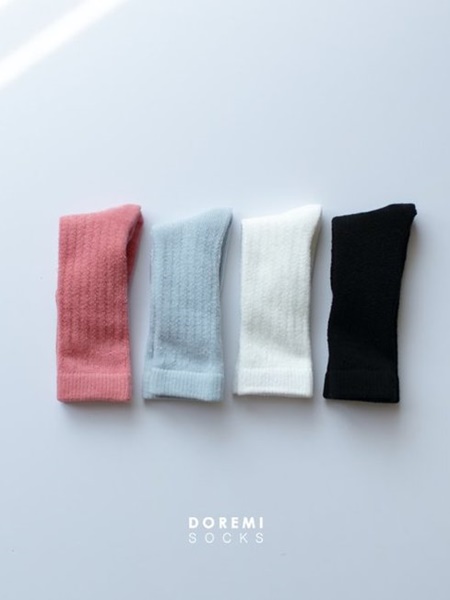 Lovely Rumy Knee Socks (set of 2)