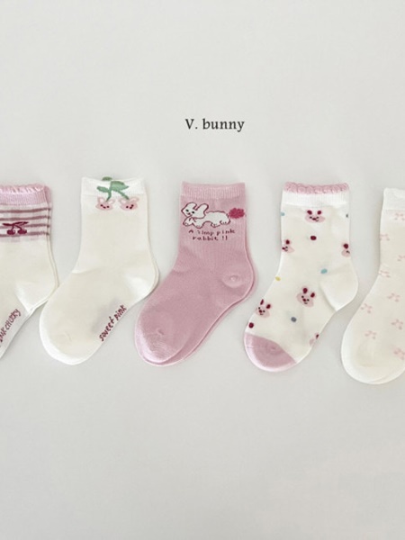 Rabbit Cherry Socks