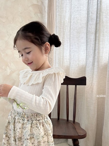 Love Eyelet Tee