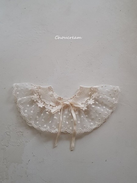 Lace Collar Cape