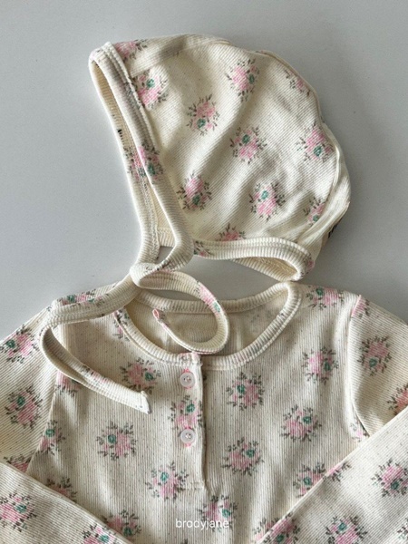 Flower Bonnet