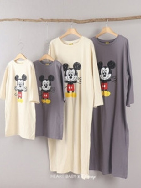 Sketch Long Slit One-piece with Mom Sketch Long Slit One-piece with Mom