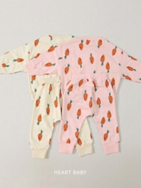 Carrot Top Bottom Set
