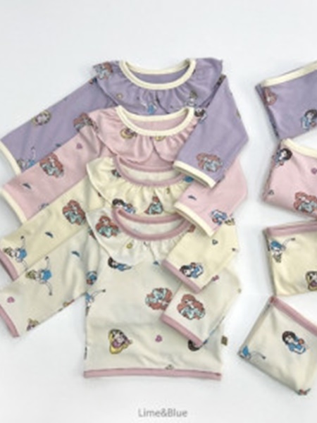 Princess Easywear with Mom