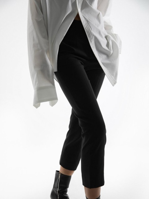 Classic Stitch Capri Trouser