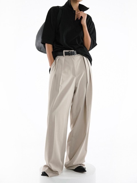 Low Waisted Double Pleated Wide Trouser